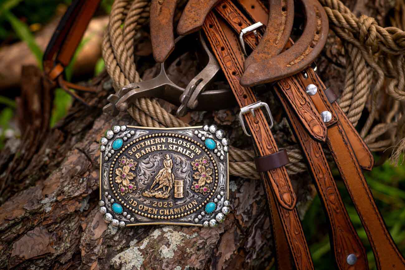 Women's Belt Buckles - Custom Western Belt Buckles for Women